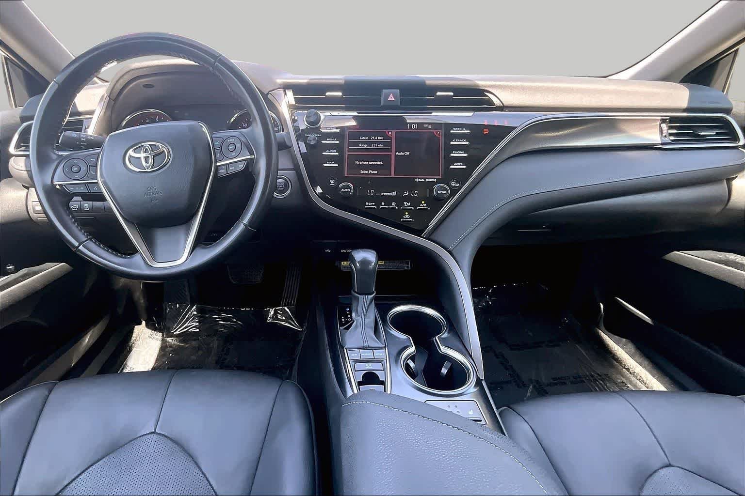 Used 2020 Galactic Aqua Mica Toyota XSE image 15