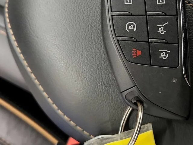 2023 GMC Yukon AT4 - Photo 30