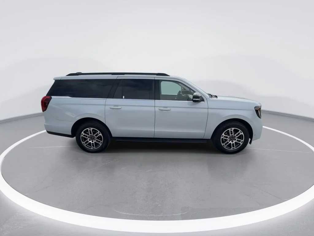 Used 2025 Silver Ford Active image 9