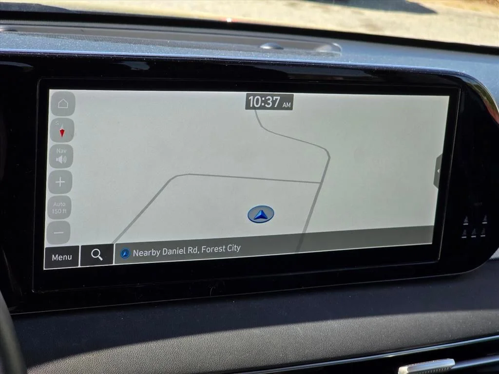 Used 2025 Gray Hyundai SEL image 4