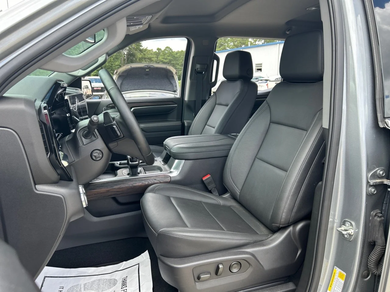 Used 2025 Sterling Metallic GMC SLT image 18