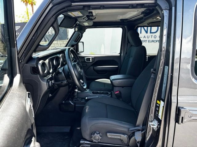 Used 2021 Granite Crystal Metallic Clearcoat Jeep Unlimited Willys image 10