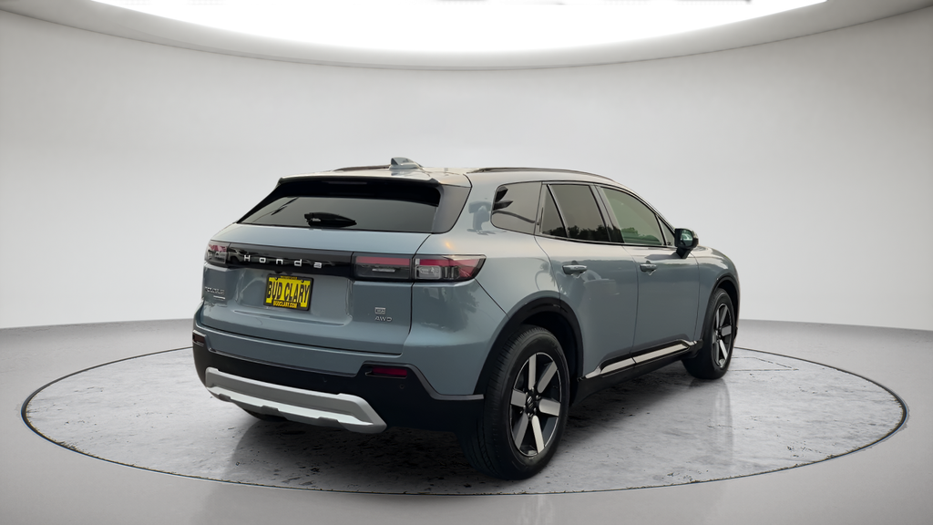 New 2026 Sonic Gray Pearl Honda Touring image 5