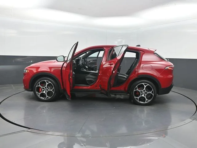 Used 2024 Red Alfa Romeo Veloce image 38