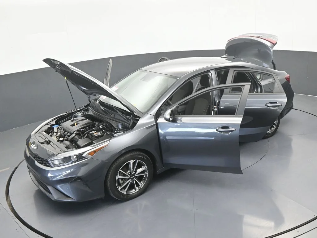 Used 2023 Gravity Gray Kia LXS image 57