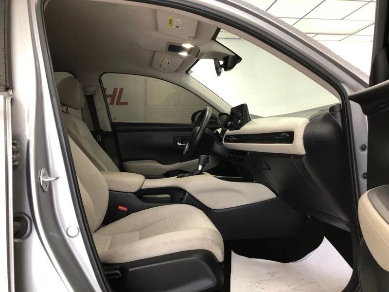 Used 2024  Honda LX image 12