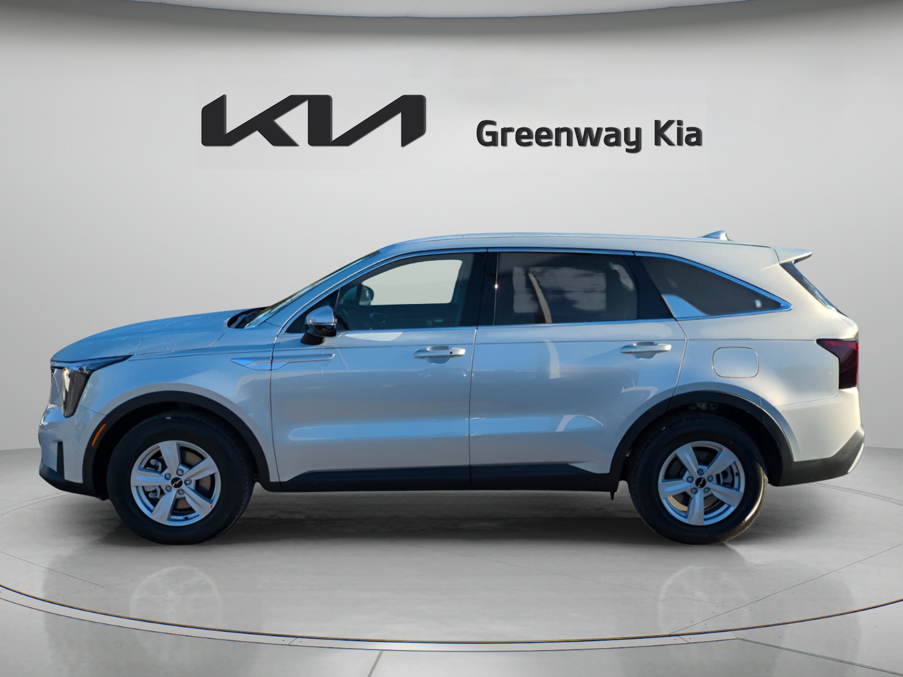 New 2026 Ivory Silver Kia LX image 5