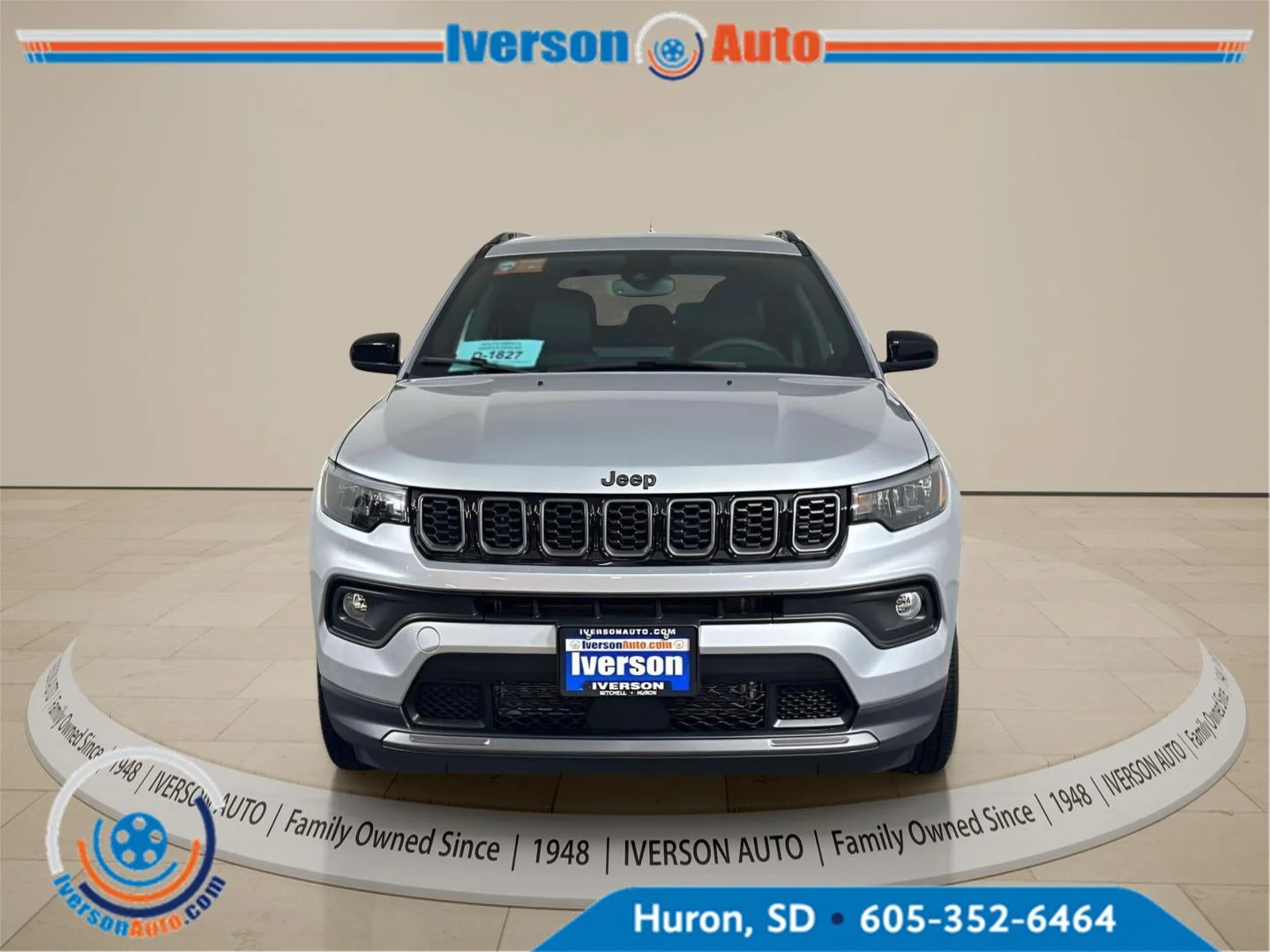 New 2026 Silver Zynith Metallic Clear-Coat Exterior Paint Jeep Latitude Altitude image 3