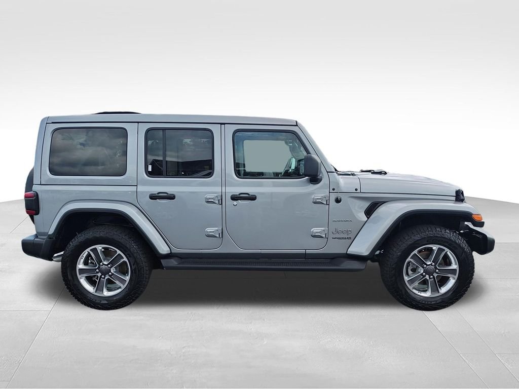Used 2021 Silver Jeep Unlimited Sahara image 6