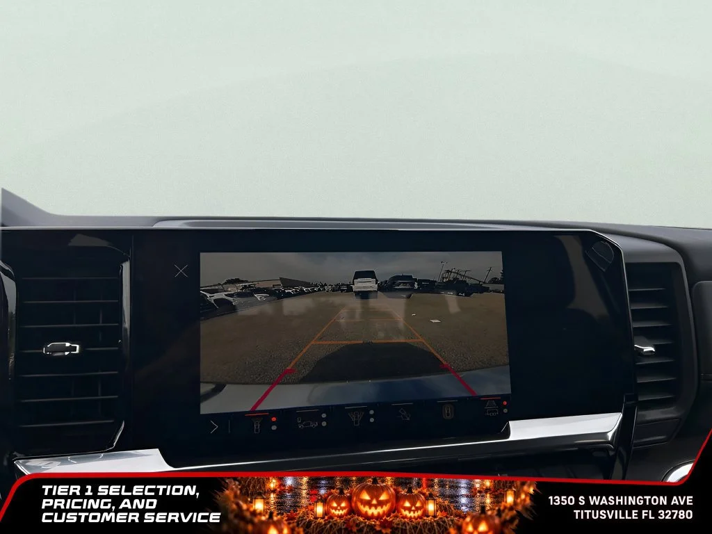 New 2026 Glacier White Tricoat GMC SLT image 32