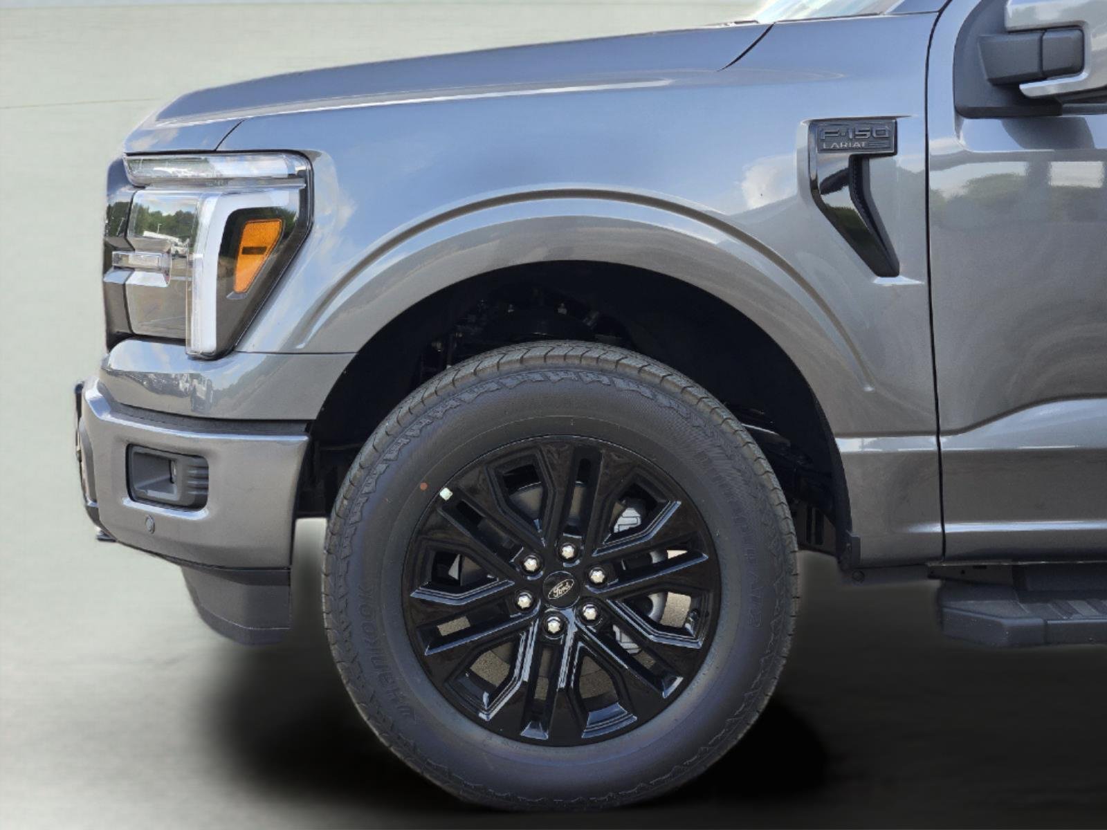 New 2026 Carbonized Gray Metallic FORD Lariat® image 6