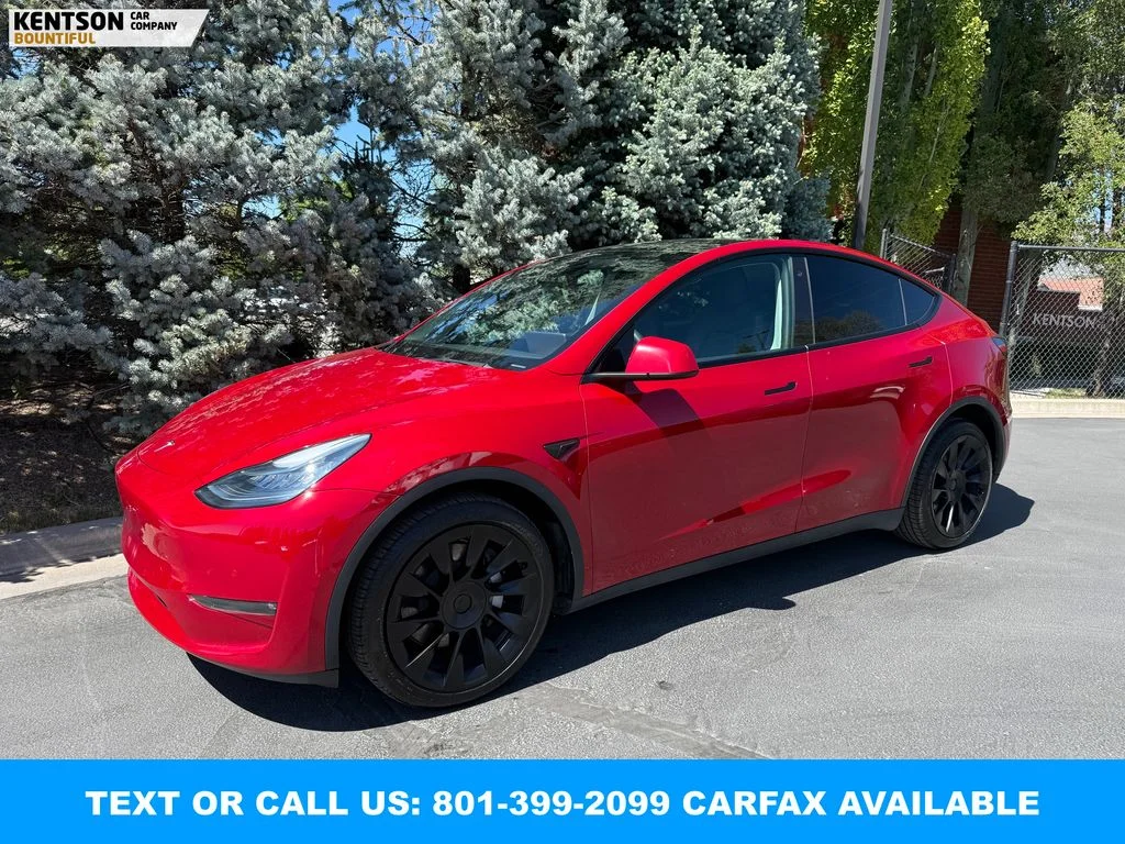 2022 Tesla Model Y Long Range Dual Motor All-Wheel Drive's photo