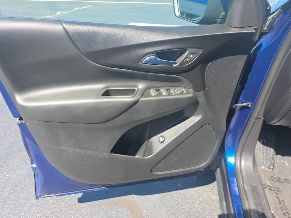 2022 Chevrolet Equinox LT - Photo 12