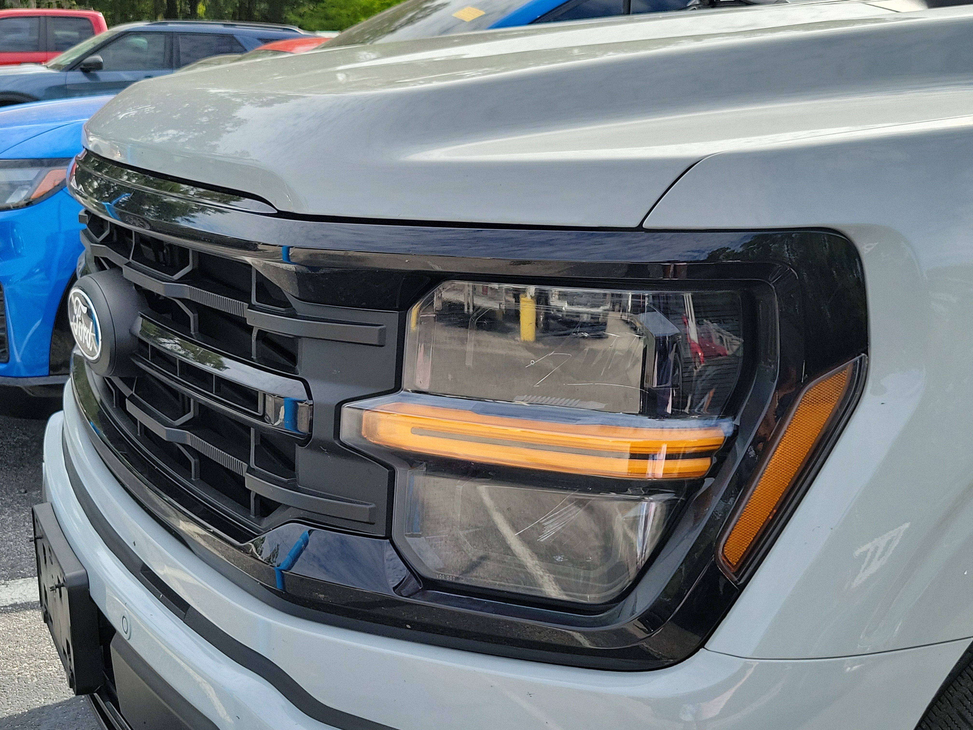 Used 2024 Avalanche Ford XLT image 7