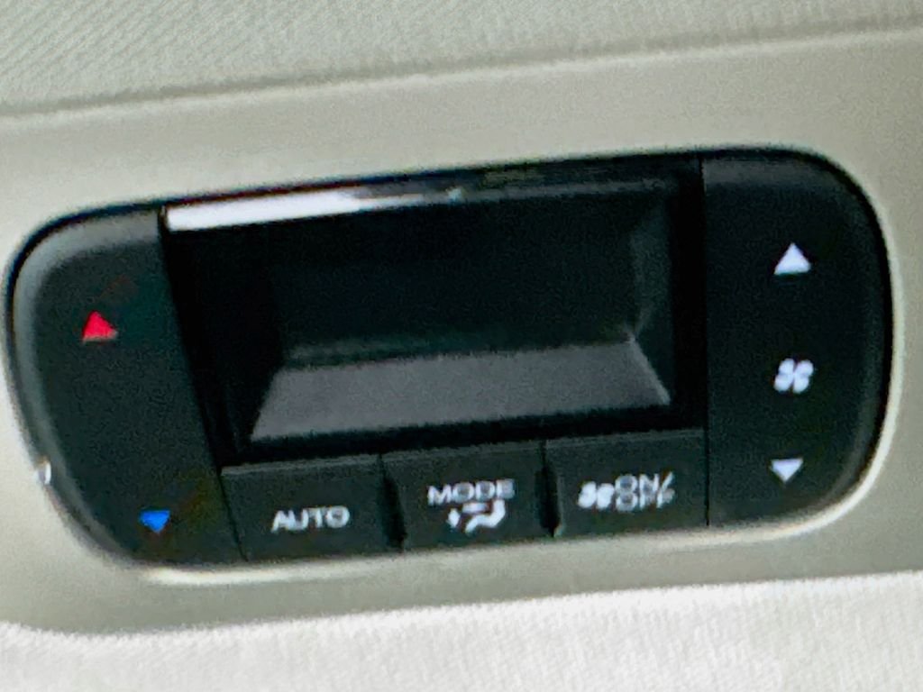 New 2026 Platinum White Pearl Honda Touring image 37