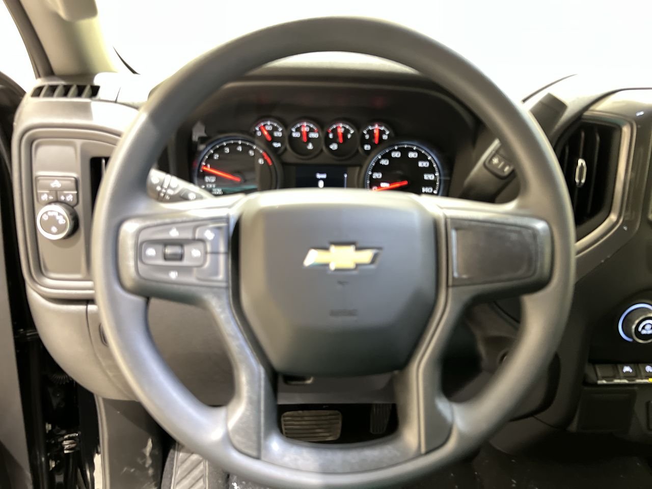 2025 Chevrolet Silverado 1500 Custom - Photo 47