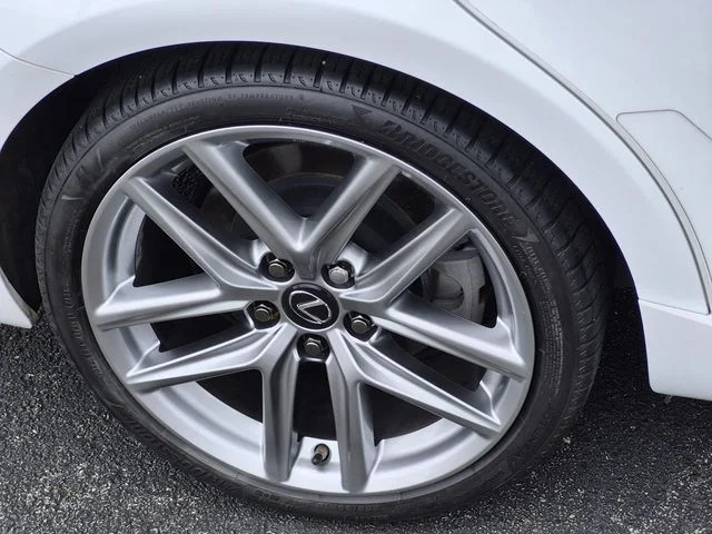 Used 2020 Ultra White Lexus 300 image 7