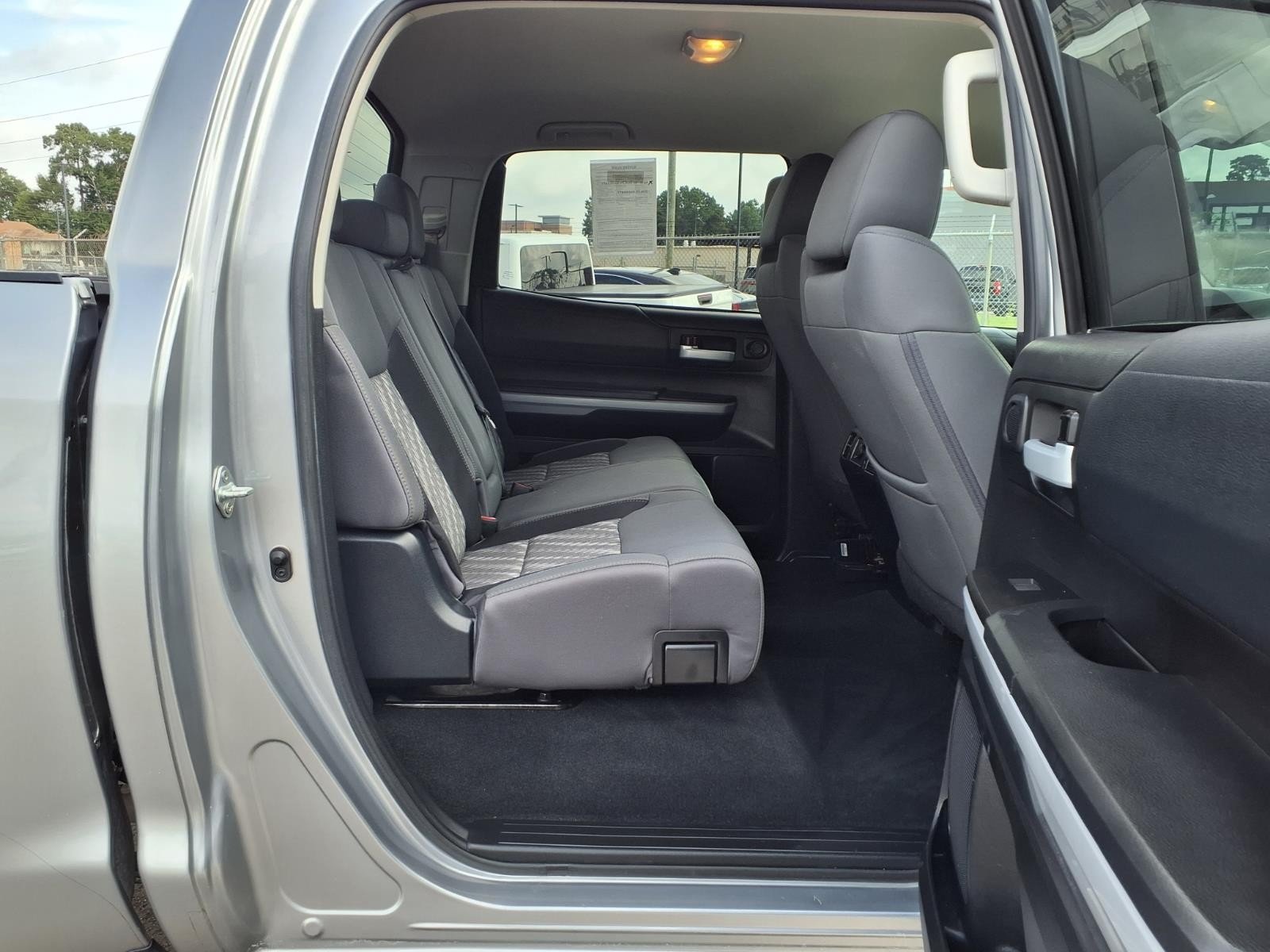 2021 Toyota Tundra 4WD SR5 - 10