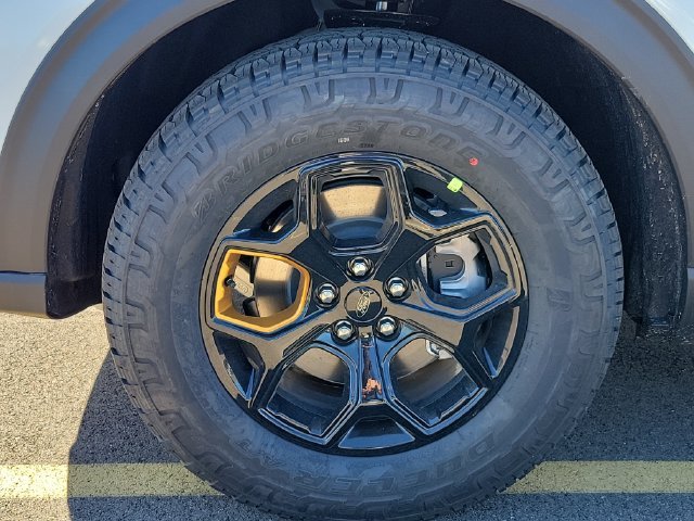 New 2027 Star White Metallic Tri-Coat Ford Tremor® image 43