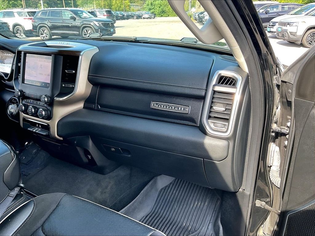 Used 2022 Diamond Black Crystal Pearlcoat Ram Laramie image 12