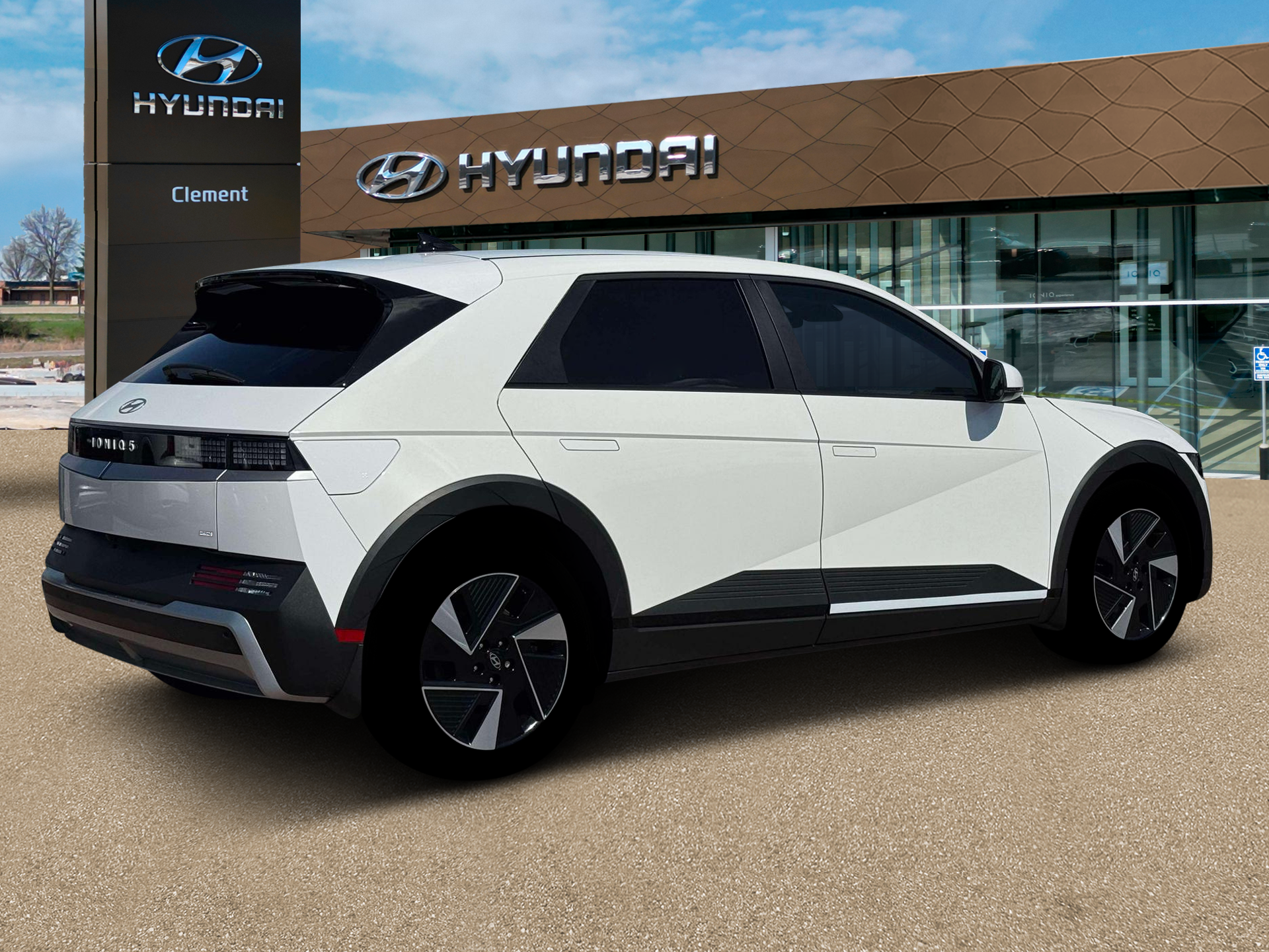 New 2026 White Hyundai SEL image 8