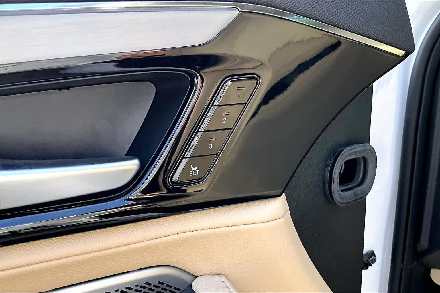 New 2026 Platinum White Pearl Acura  image 18