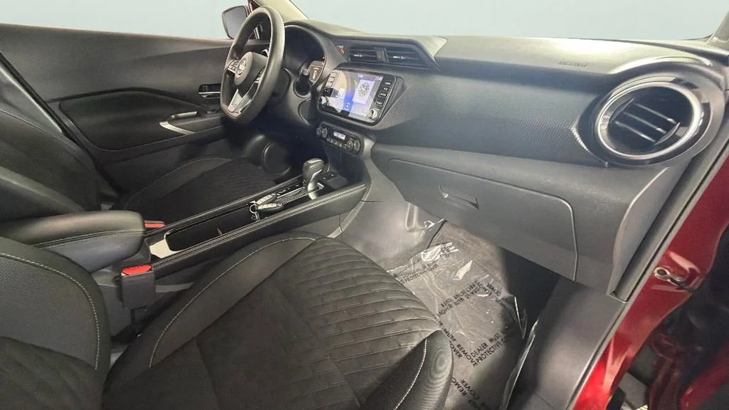 Used 2021 Red Nissan SV Xtronic CVT image 33