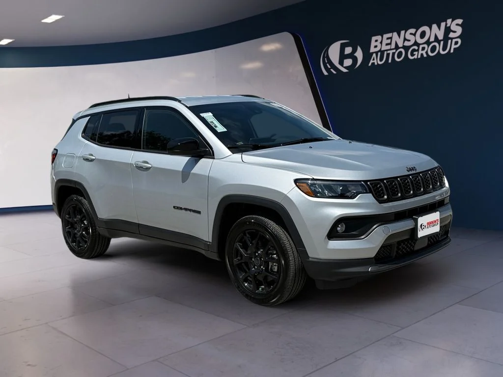 New 2026 Silver Jeep Latitude image 7