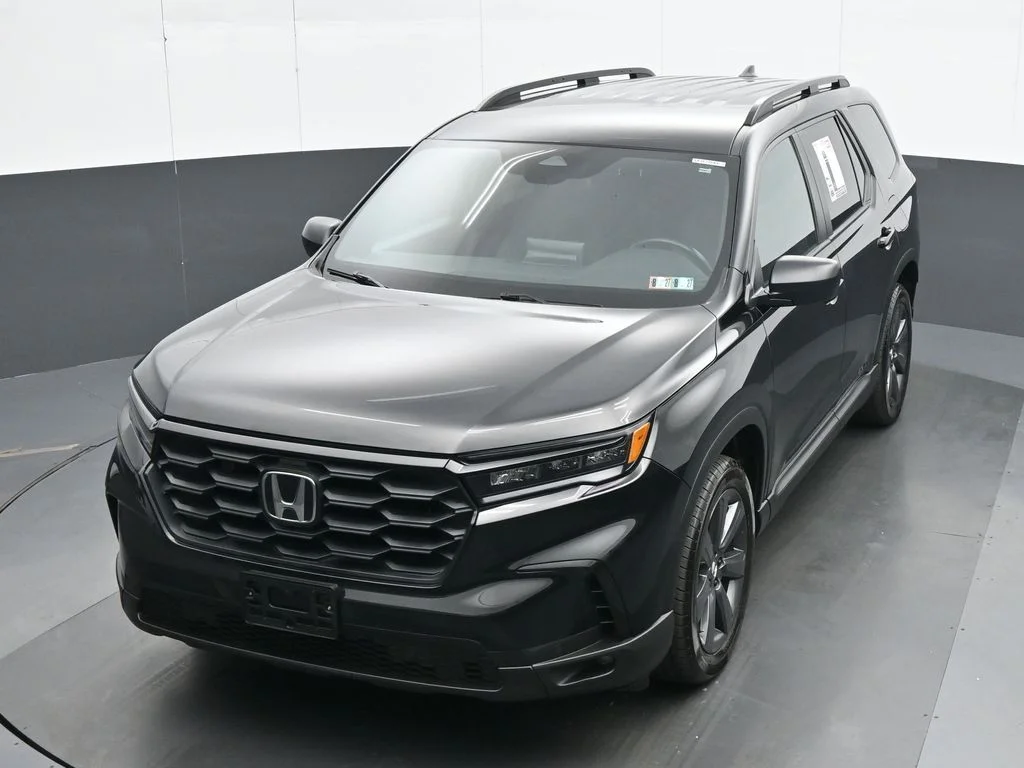 Used 2025 Black Honda Sport image 17