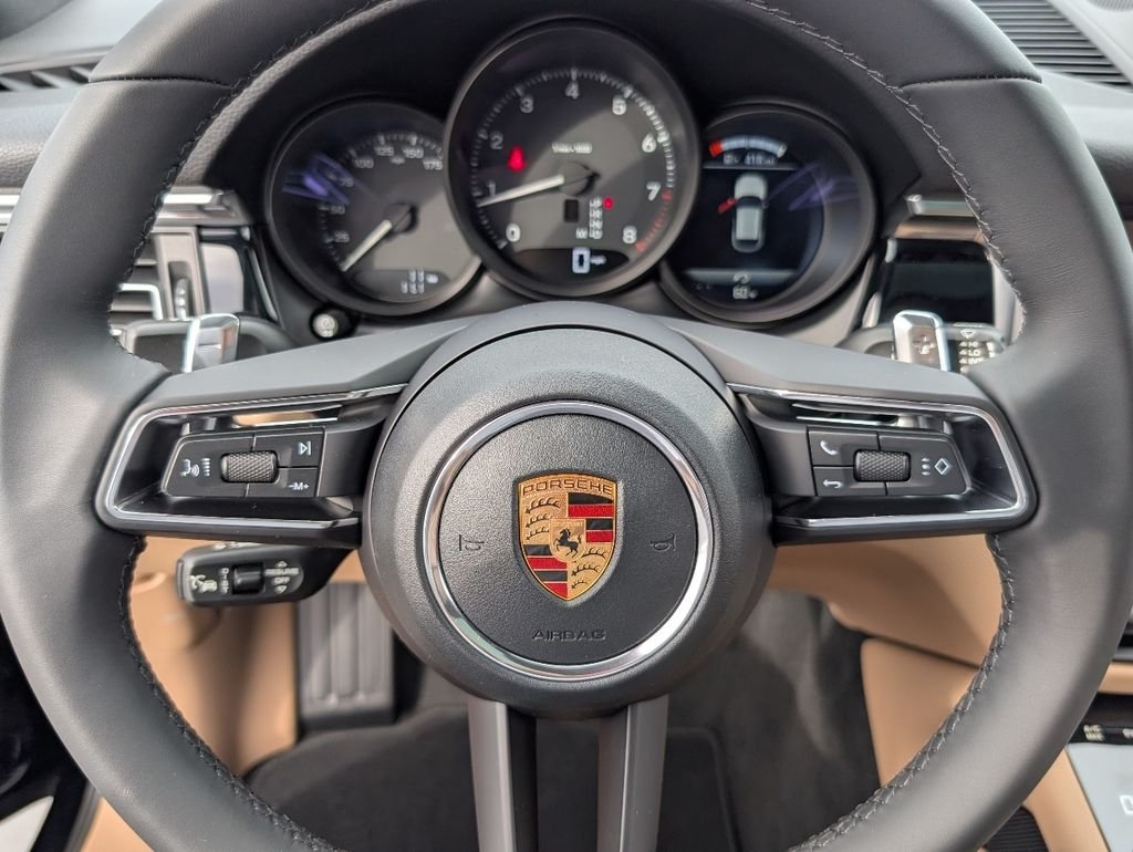 2026 Porsche Macan T - Photo 21