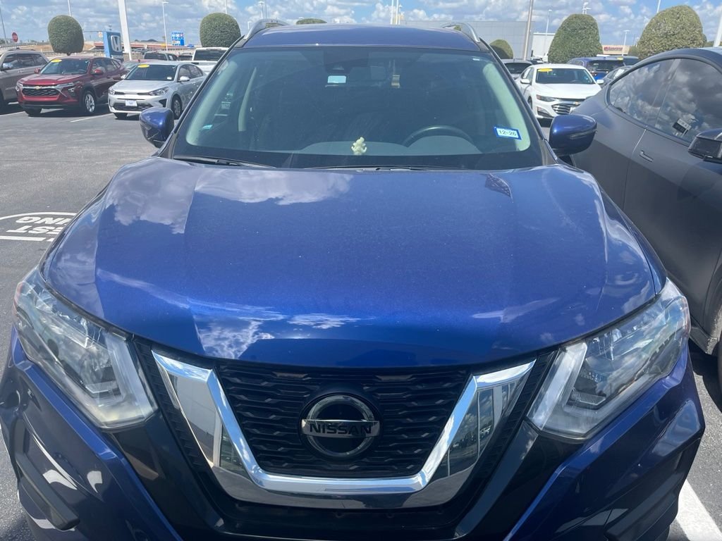 Used 2020 Caspian Blue Metallic Nissan SV image 2