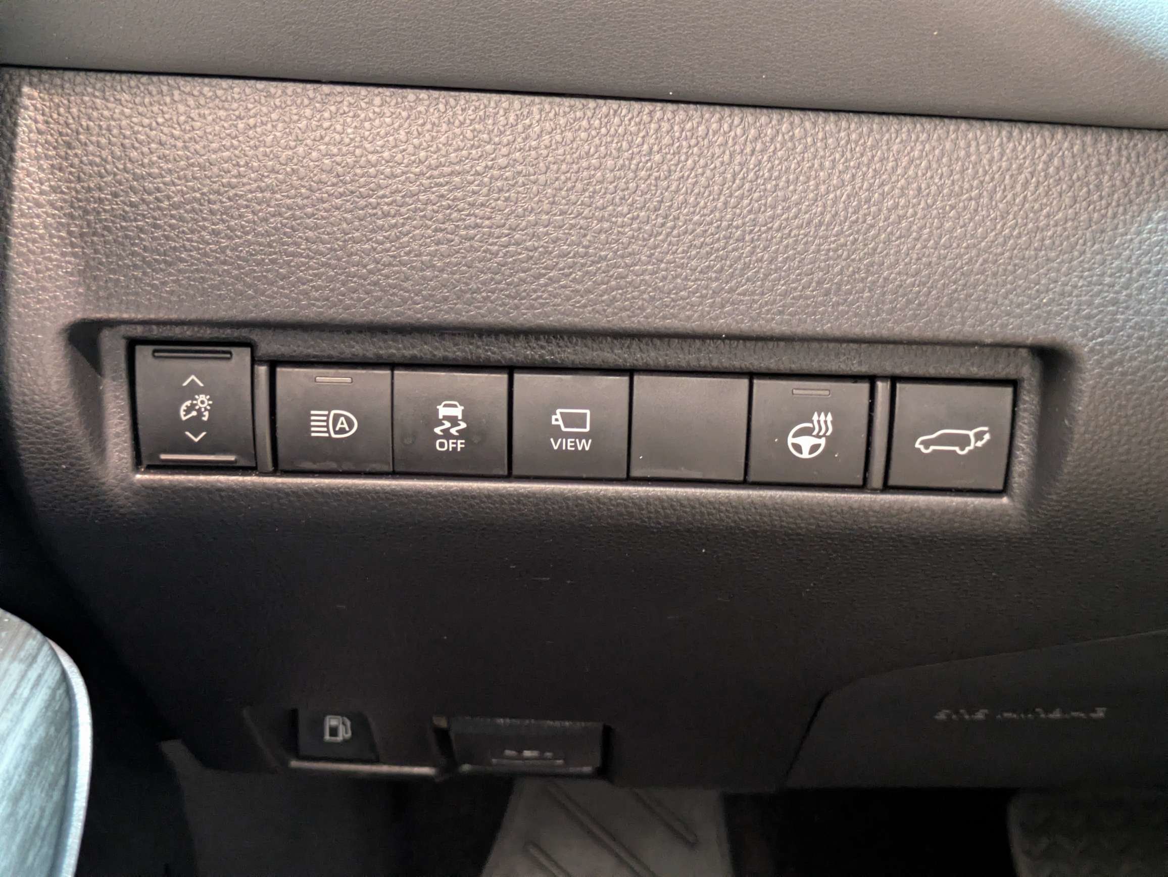 Used 2021 Pearl Toyota Limited image 38