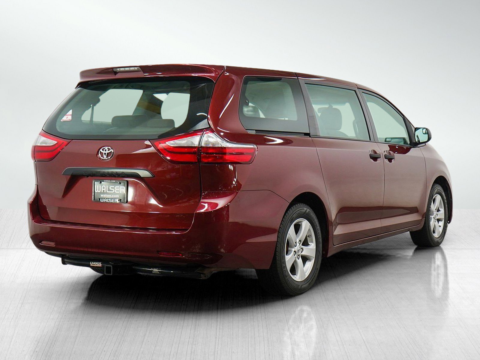 Used 2016 Salsa Red Pearl Toyota L image 5