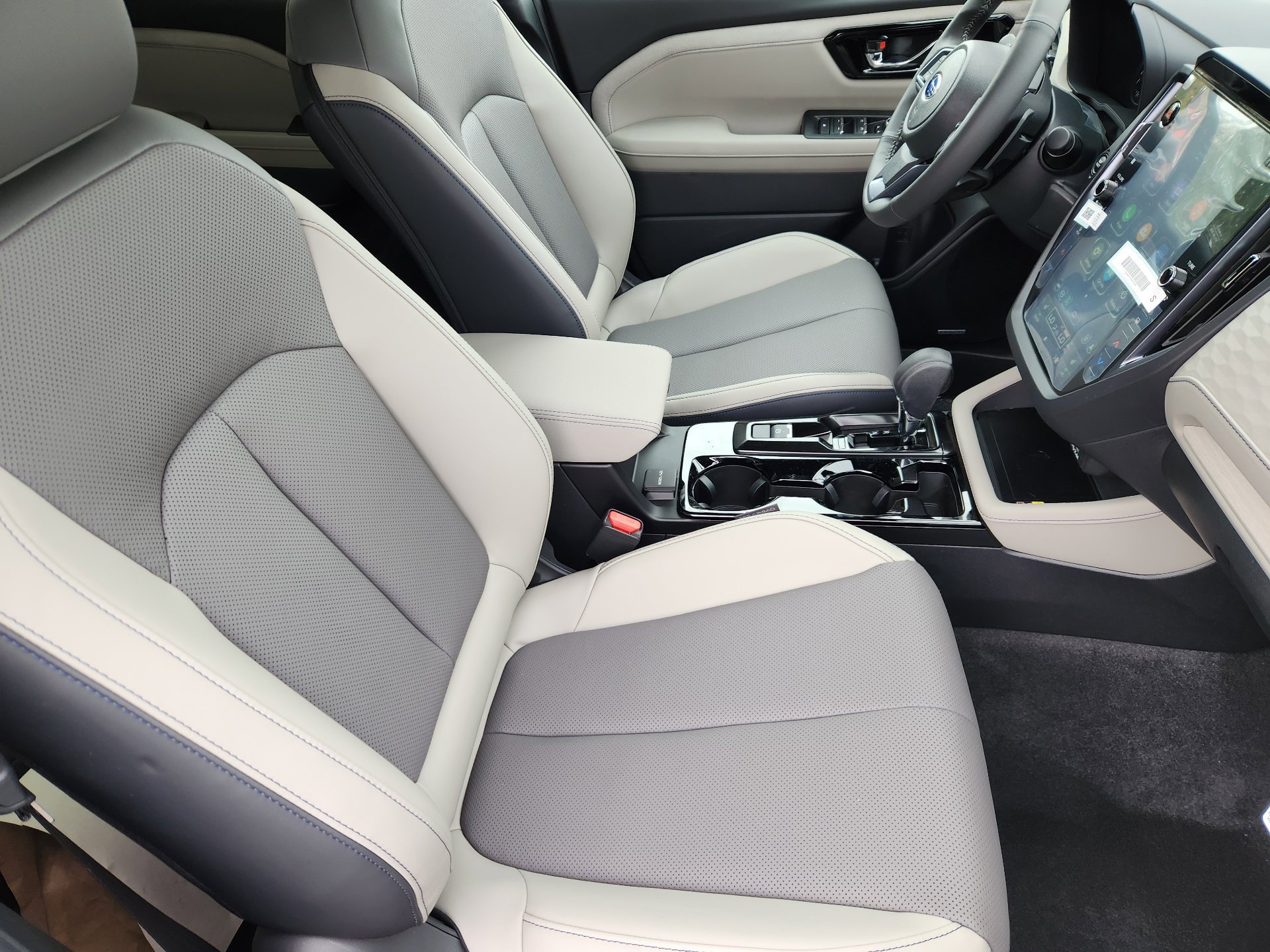 New 2026 CRYSTAL WHITE PEARL Subaru Limited image 11