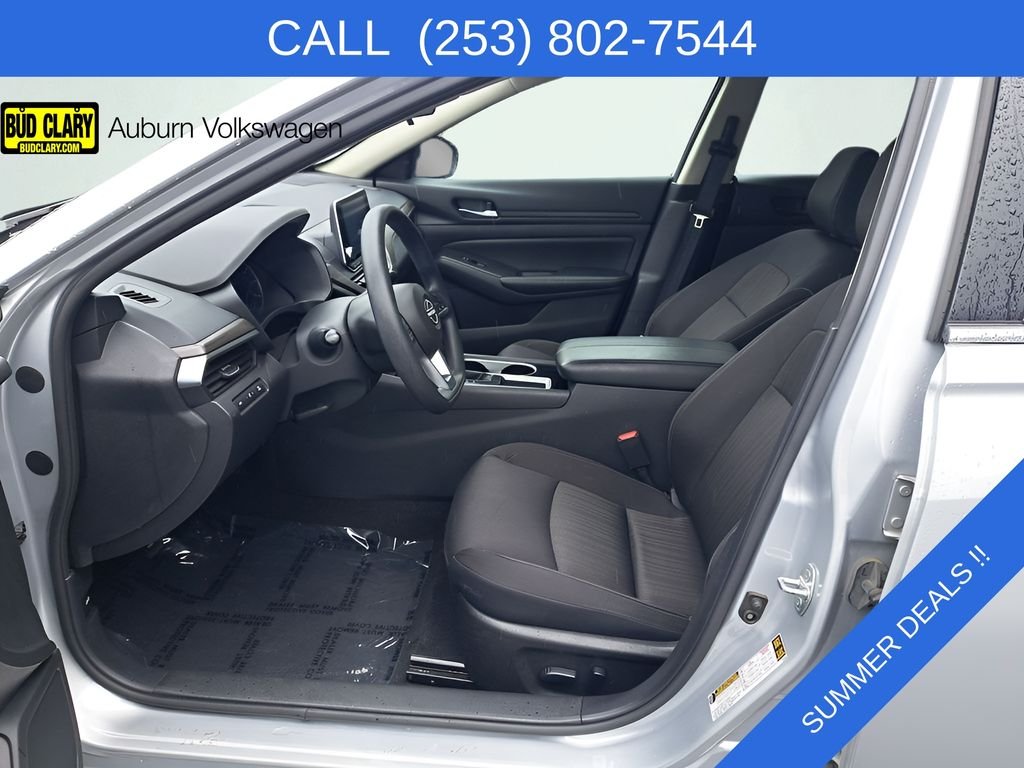 Used 2024 Silver Nissan 2.5 SV image 13