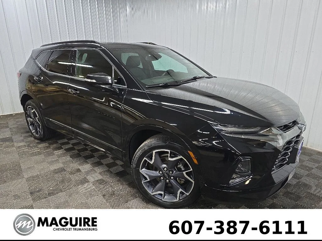 Used 2022 Black Chevrolet RS image 7