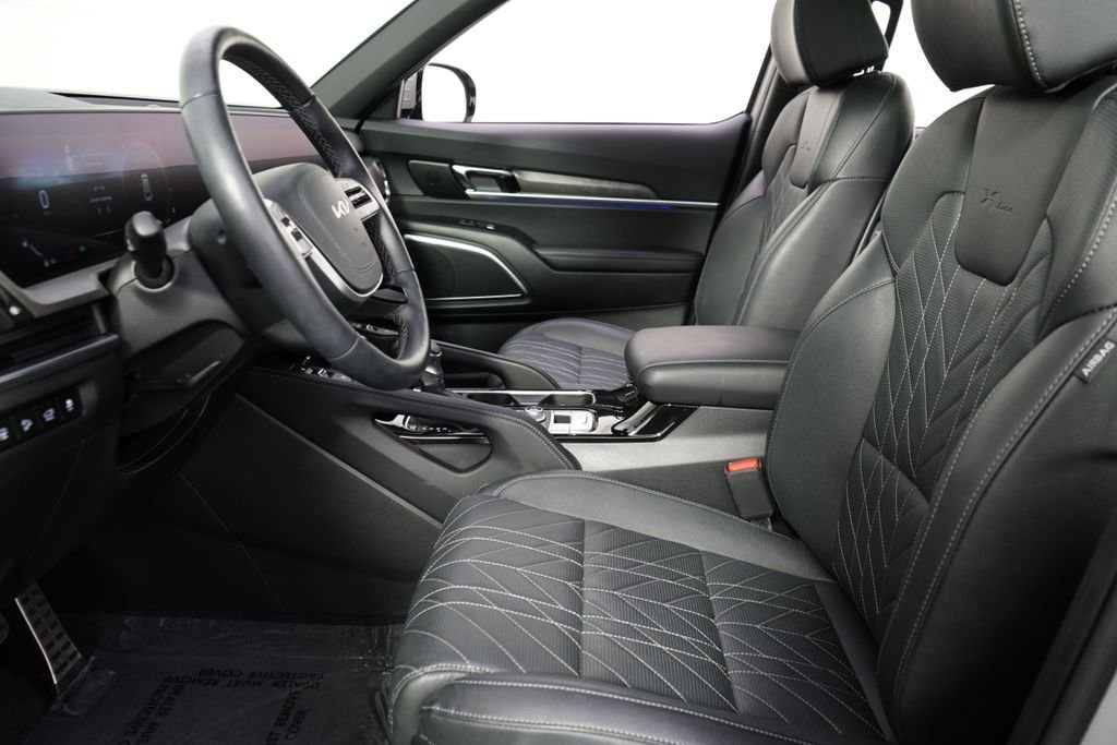 Used 2025 Gray Kia SX X-Line image 5