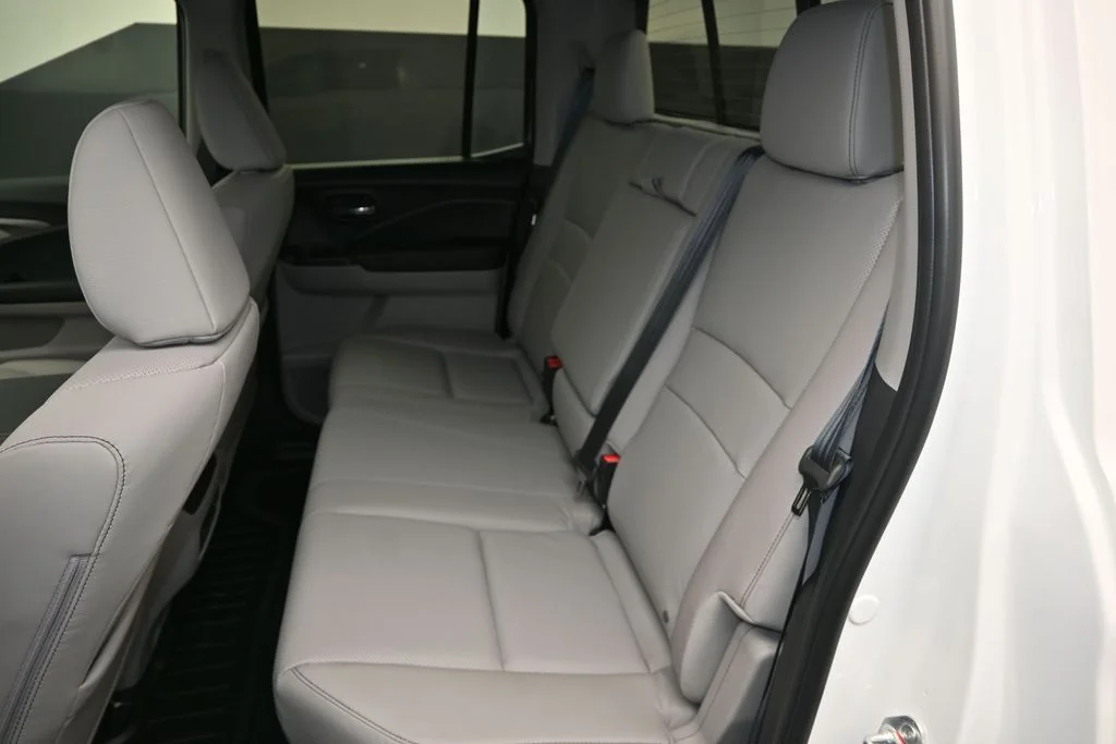 New 2026 Platinum White Pearl Honda RTL image 11