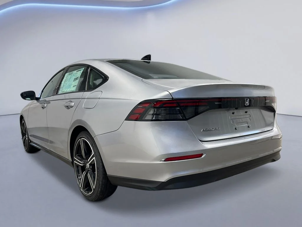 New 2026 Solar Silver Metallic Honda SE 1.5T image 3