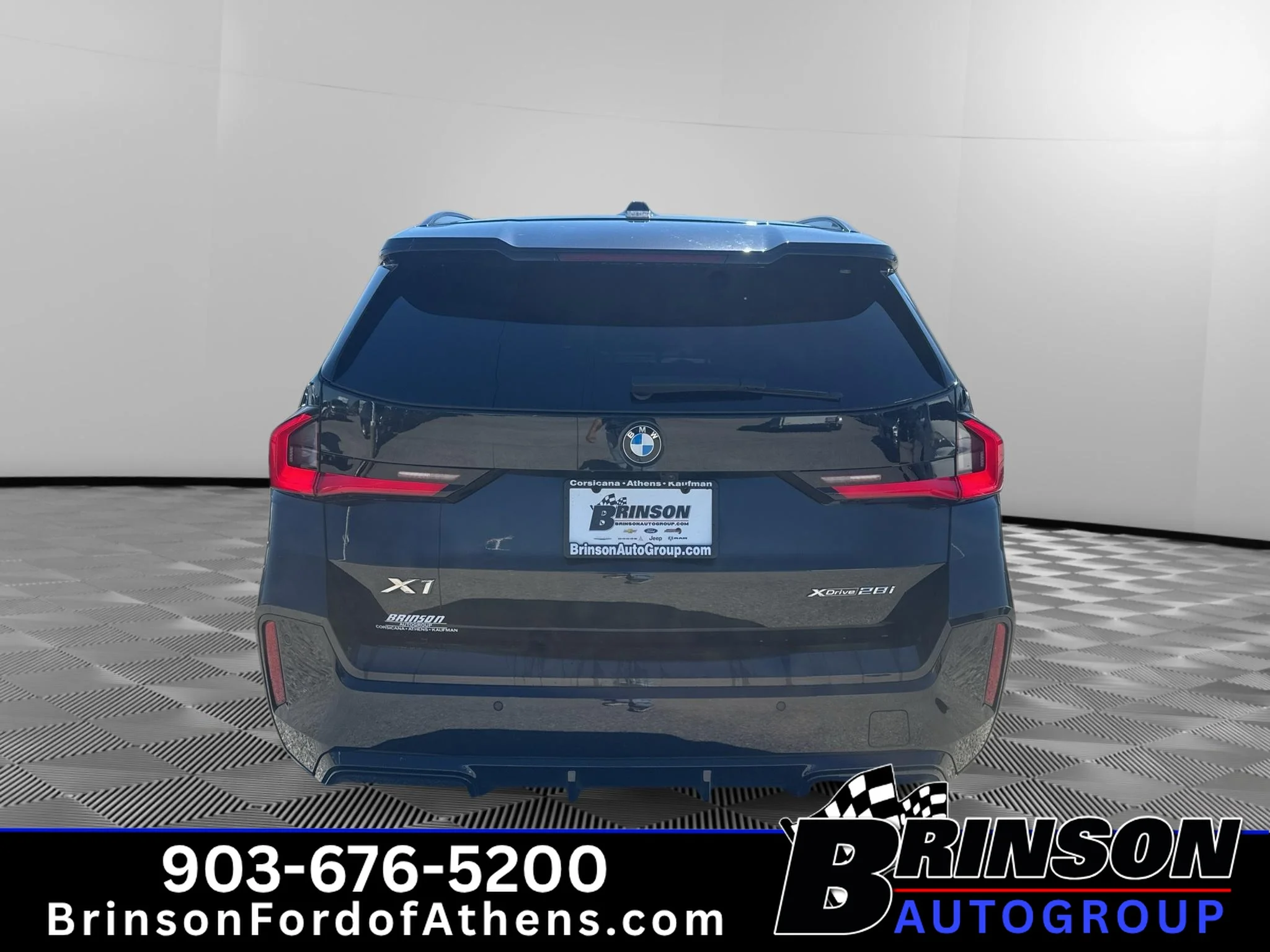 Used 2023 Black Sapphire Metallic BMW xDrive28i image 6