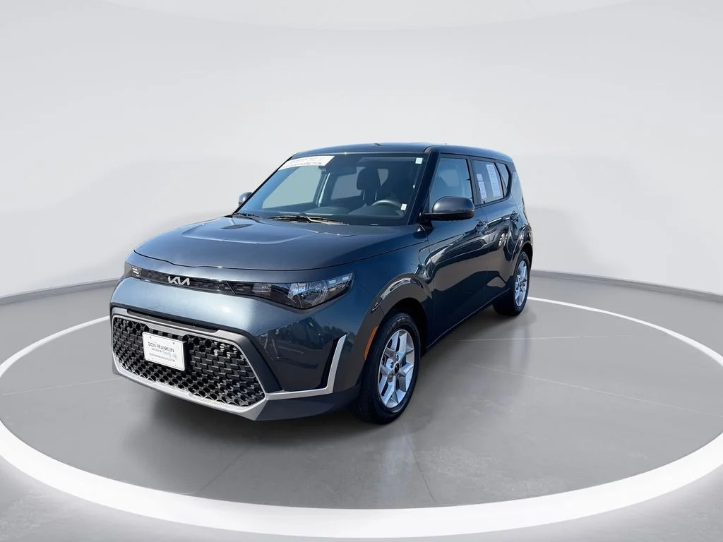 Used 2025 Gray Kia LX image 4