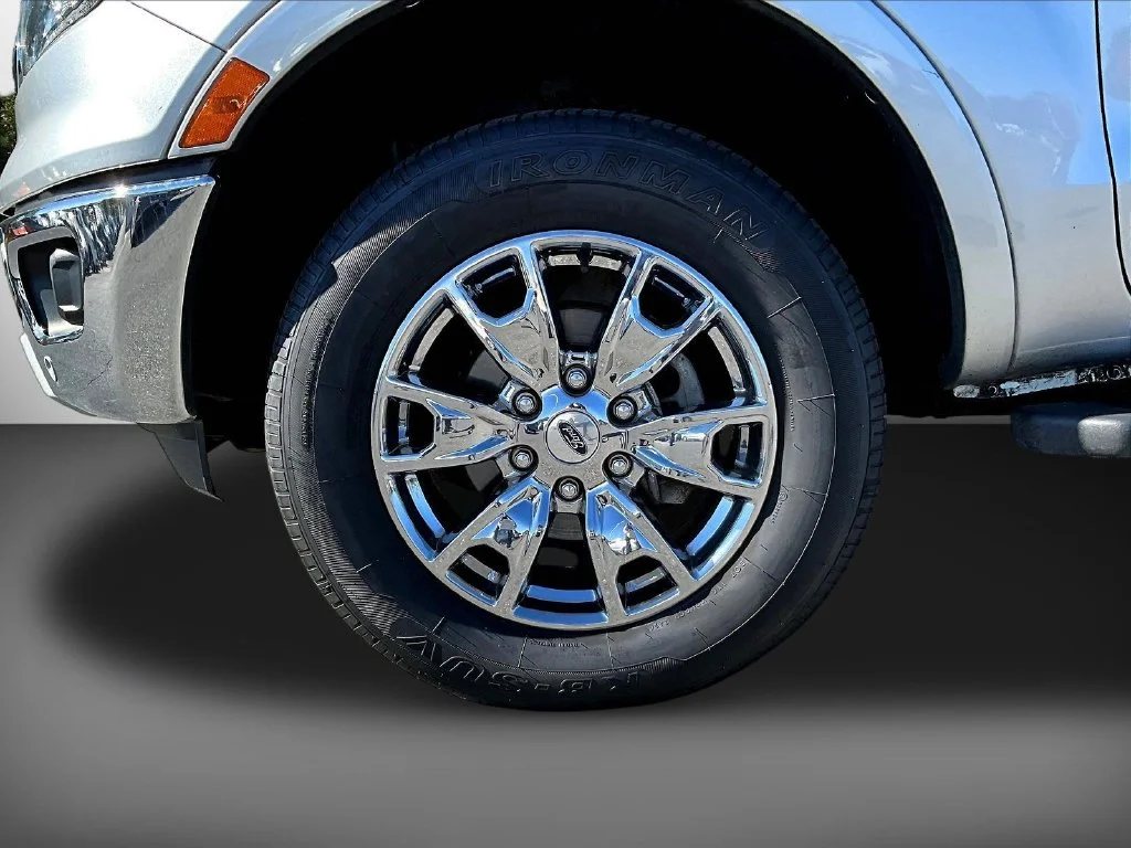 Used 2020 Silver Metallic Ford Lariat image 37