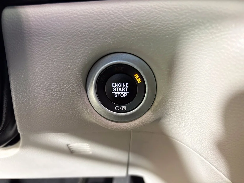 Used 2024 Black Chrysler Touring L image 23