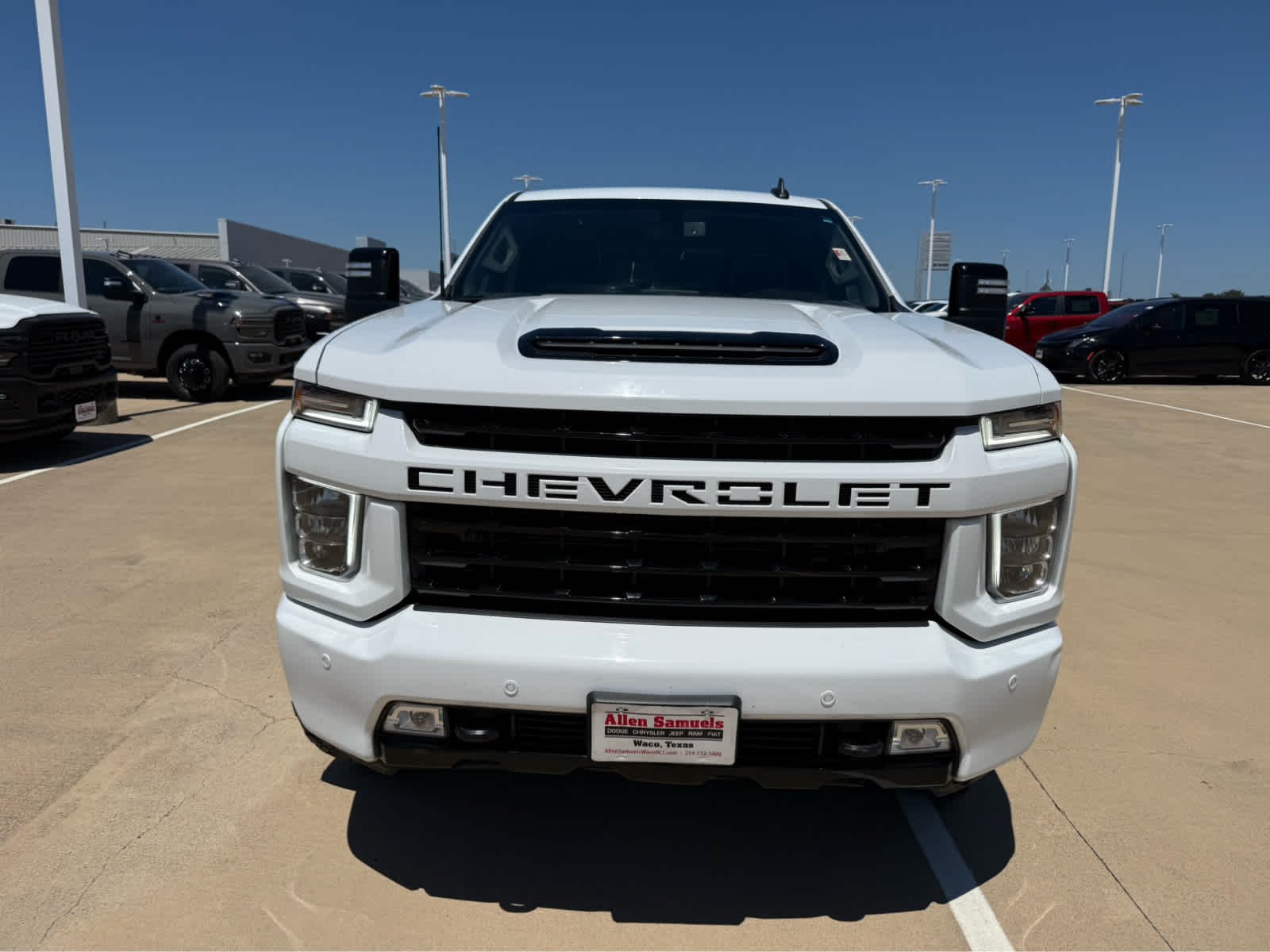 Used 2021 Summit White Chevrolet LT image 3