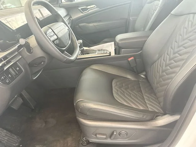 New 2026 Glacial White Pearl Kia X-Line image 15