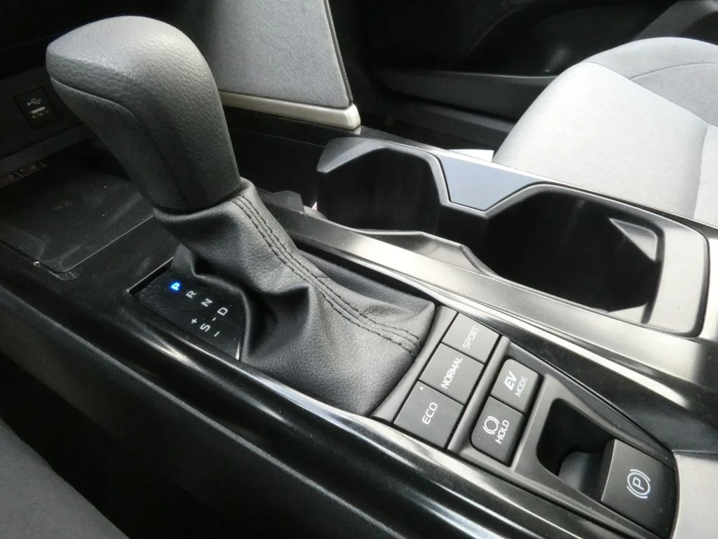 Used 2025 Blue Toyota LE image 21