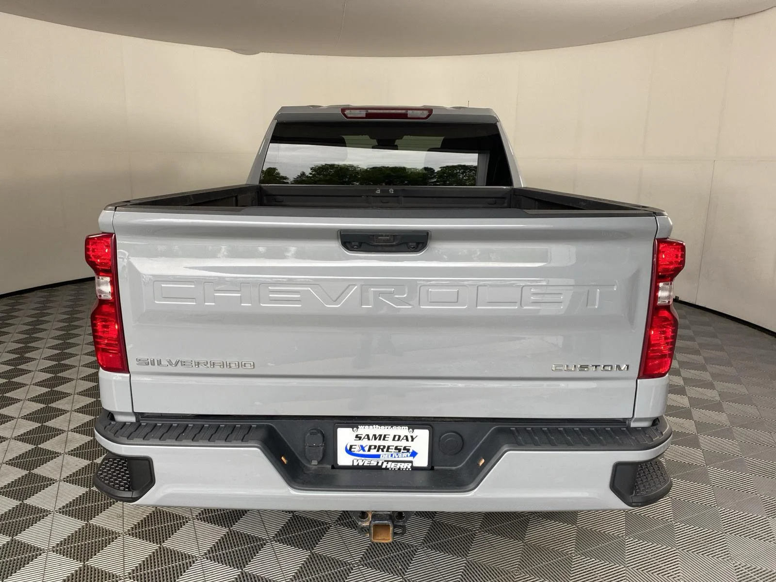 Used 2024 Slate Grey Metallic Chevrolet Custom image 15