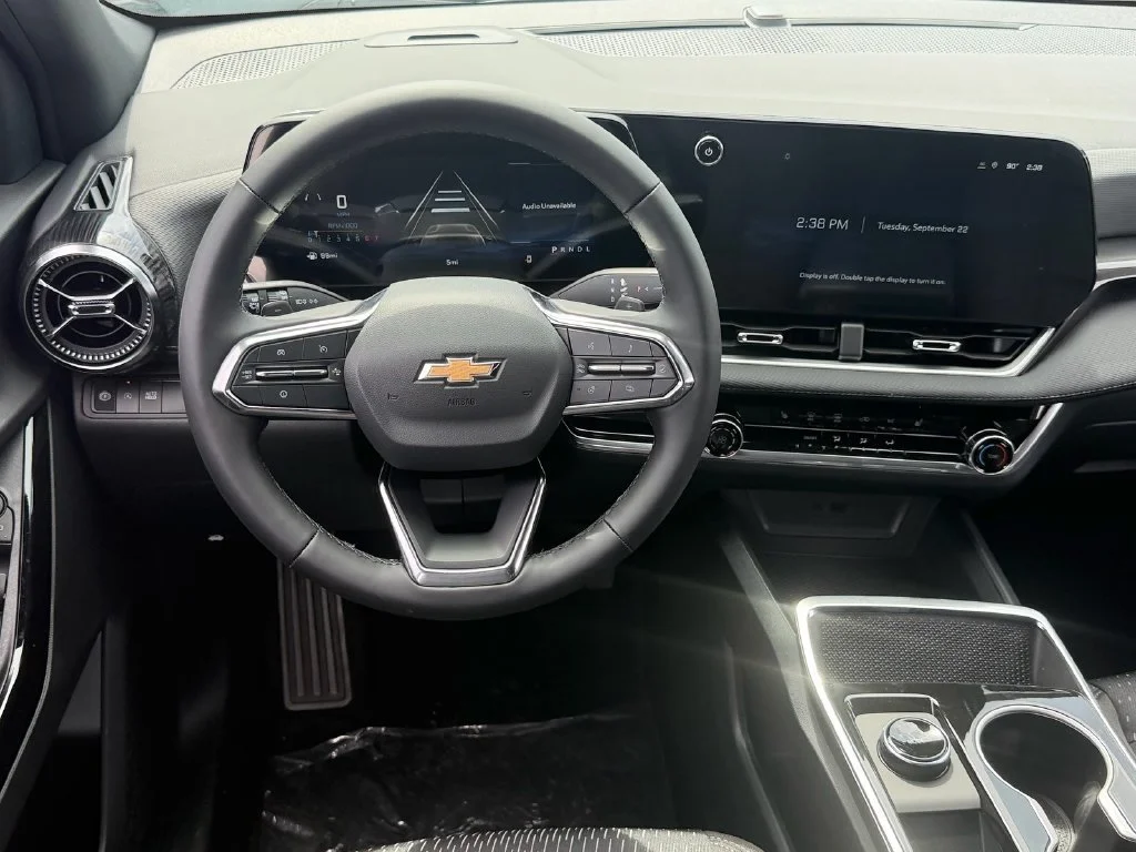 2027 Chevrolet Equinox LT - Photo 11