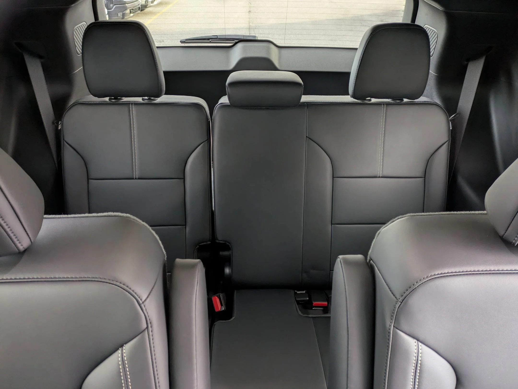 2026 GMC Acadia Elevation - Photo 9