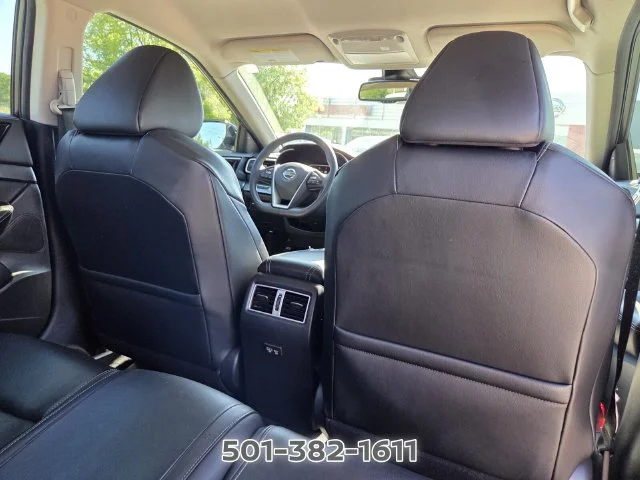 Used 2022 White Nissan SV image 18